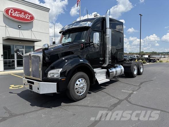 Kenworth T880 Çekiciler