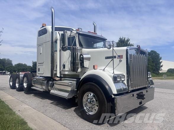 Kenworth W900B Çekiciler