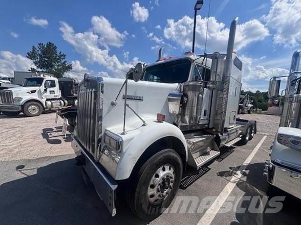 Kenworth W900B Çekiciler