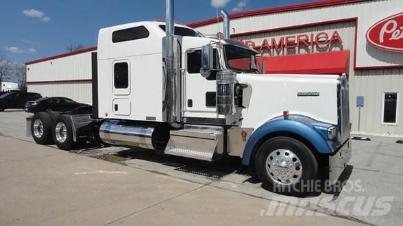 Kenworth W900L Çekiciler