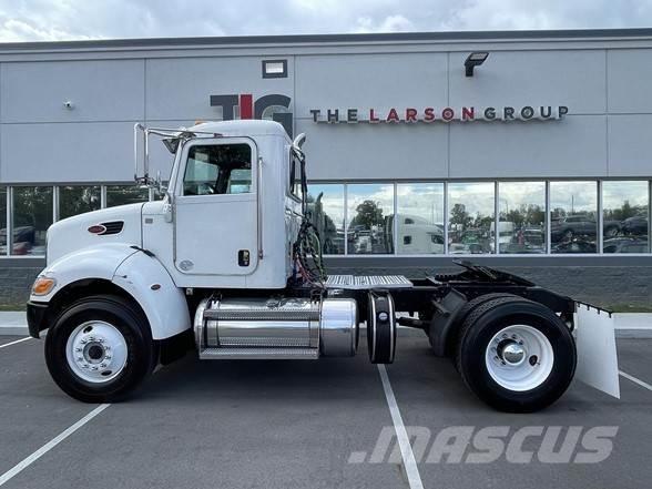 Peterbilt 337 Çekiciler
