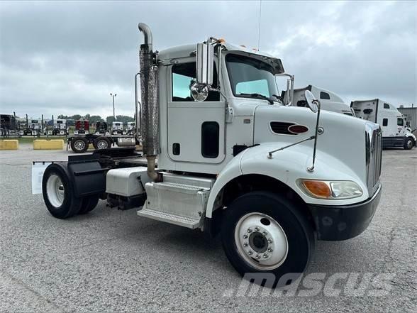 Peterbilt 337 Çekiciler