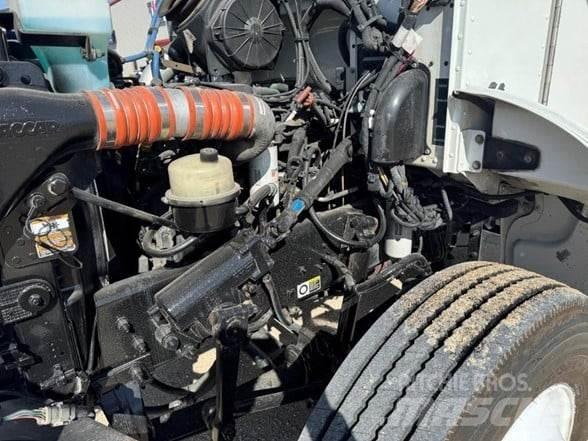 Peterbilt 337 Diger