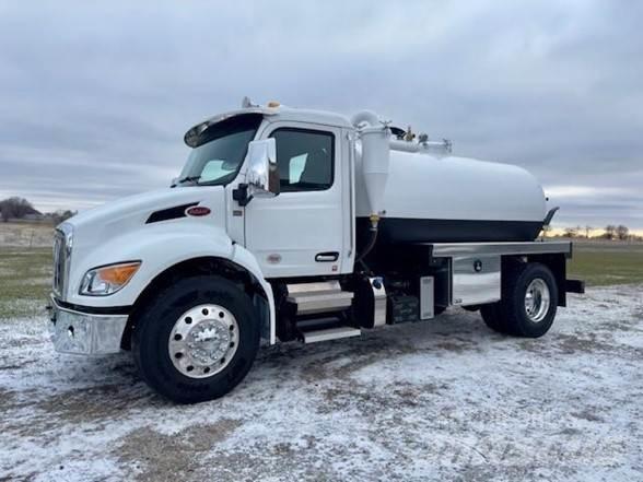 Peterbilt 536 Tankerli kamyonlar