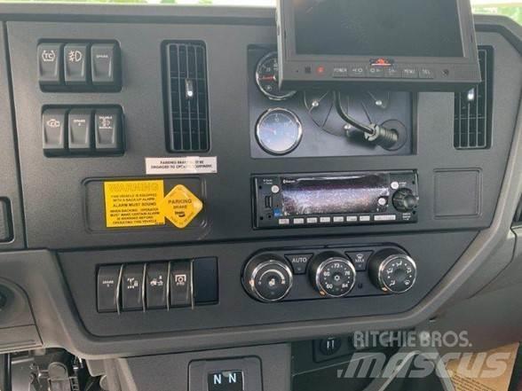Peterbilt 536 Diger