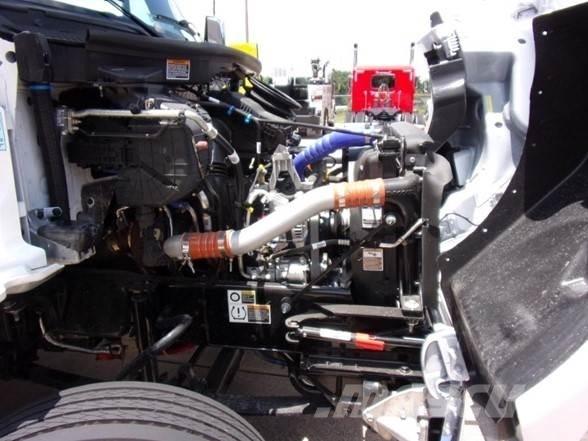 Peterbilt 536 Kapali kasa kamyonlar