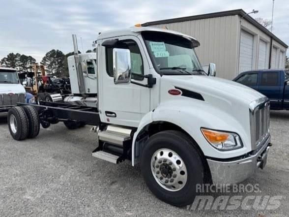 Peterbilt 537 Çekiciler