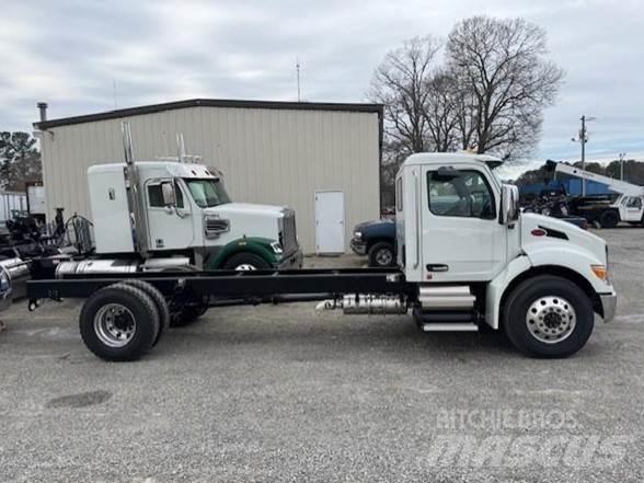 Peterbilt 537 Çekiciler