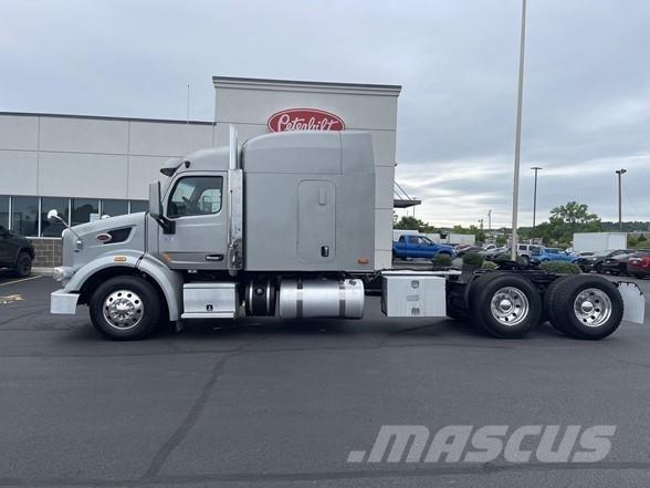 Peterbilt 567 Çekiciler