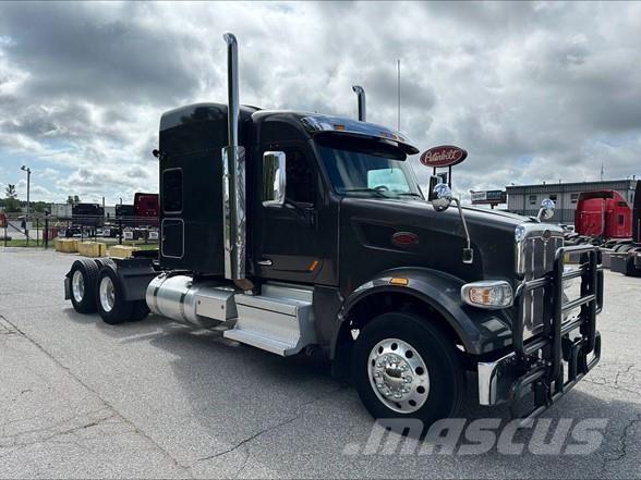 Peterbilt 567 Çekiciler