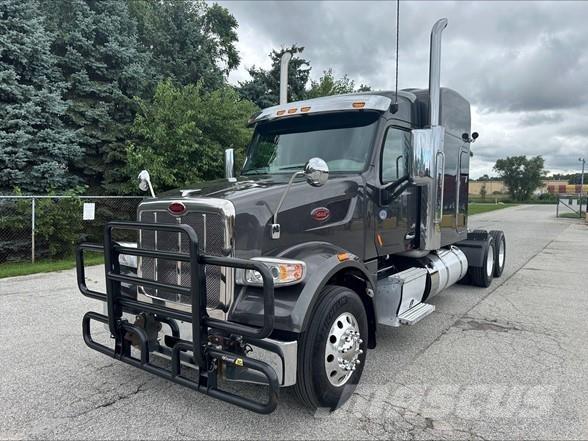 Peterbilt 567 Çekiciler