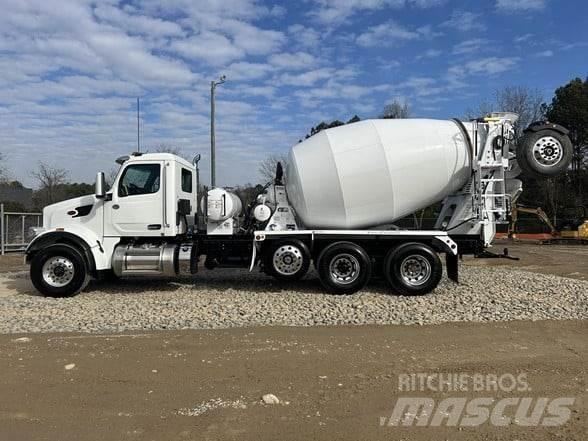 Peterbilt 567 Diger