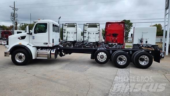 Peterbilt 567 Çekiciler