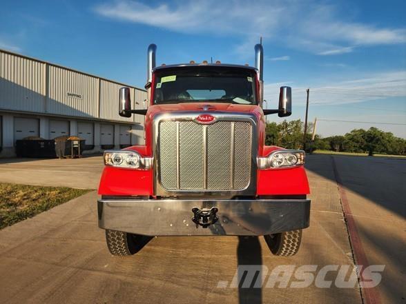 Peterbilt 567 Çekiciler