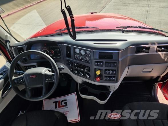 Peterbilt 567 Çekiciler