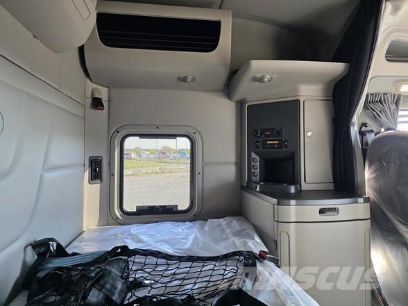 Peterbilt 567 Çekiciler