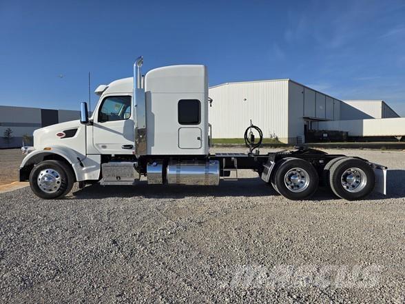 Peterbilt 567 Çekiciler