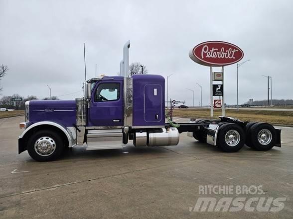 Peterbilt 589 Çekiciler