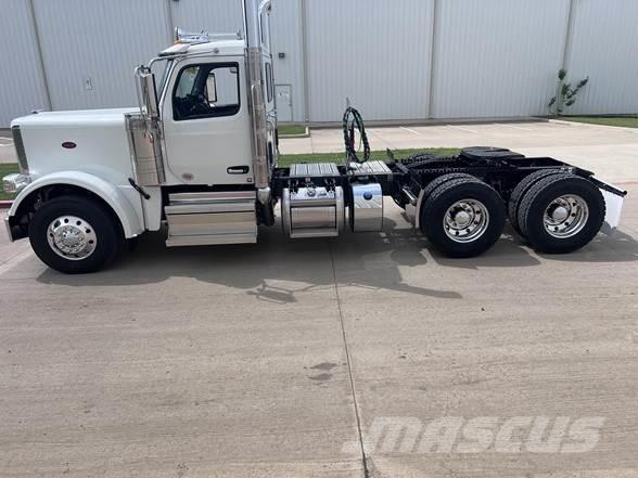 Peterbilt 589 Çekiciler