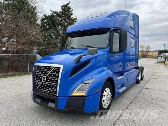 Volvo VNL42860 Çekiciler