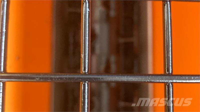 Rauch UKS 100 Kum ve tuz serpiciler