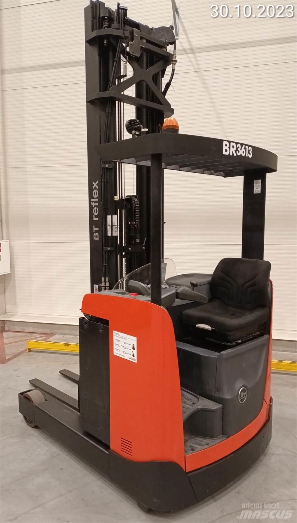 BT RRE140B Reach truck - depo içi istif araçları