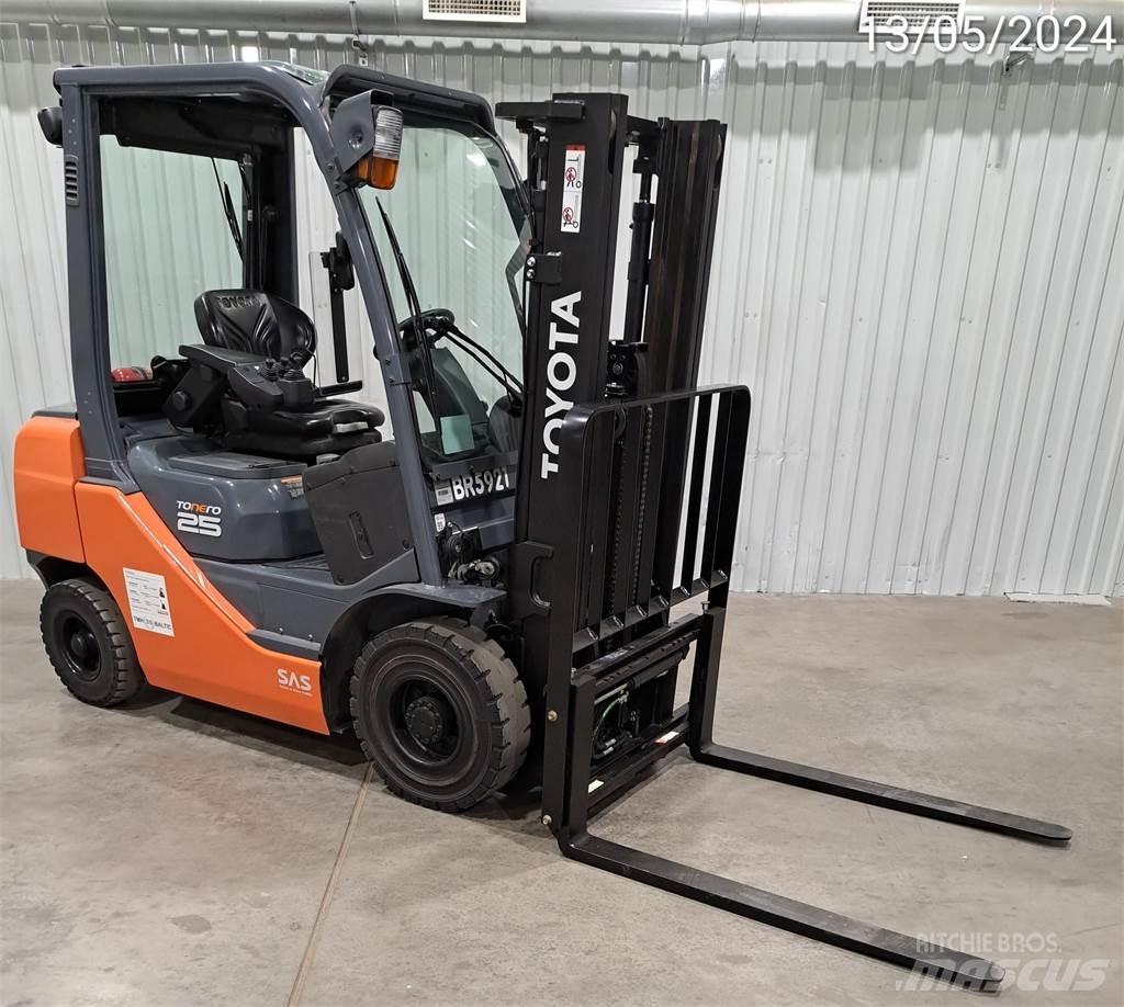 Toyota 52-8FDF25 Dizel forkliftler