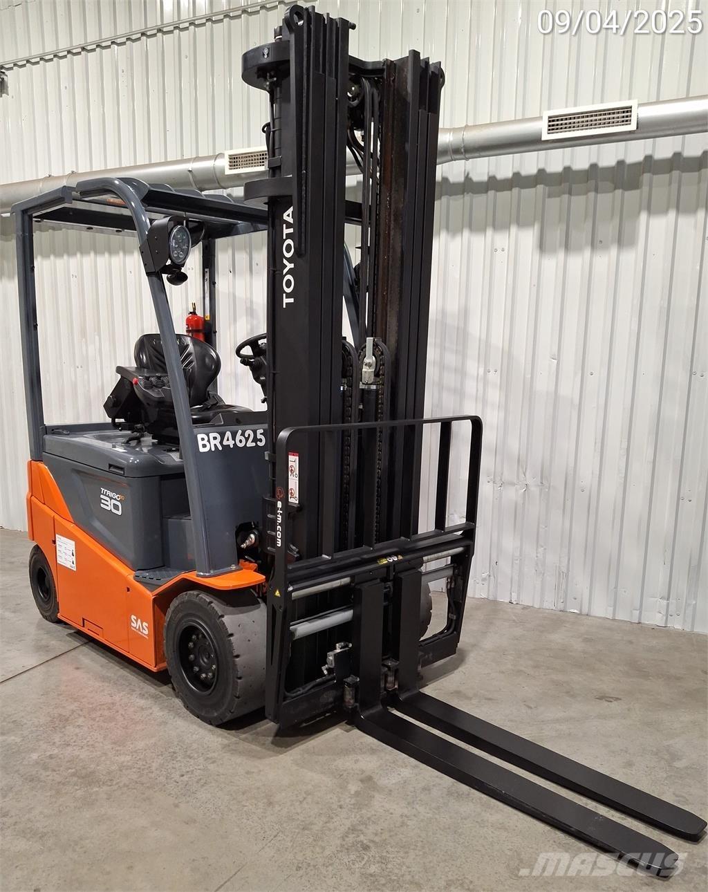 Toyota 8FBMKT30 Elektrikli forkliftler