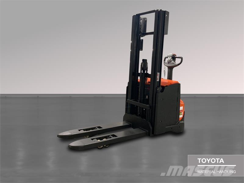 BT SWE120L Yaya kumandali istif makinasi