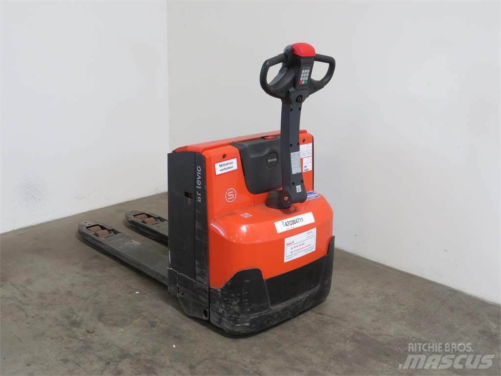 Toyota LWE180 Transpaletler