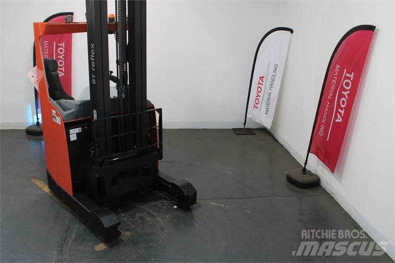BT RRE140 Reach truck - depo içi istif araçları