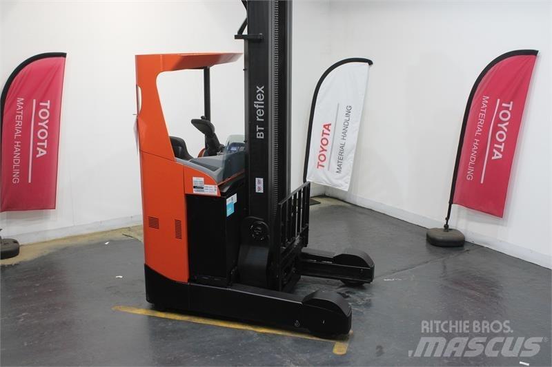 BT RRE200 Reach truck - depo içi istif araçları