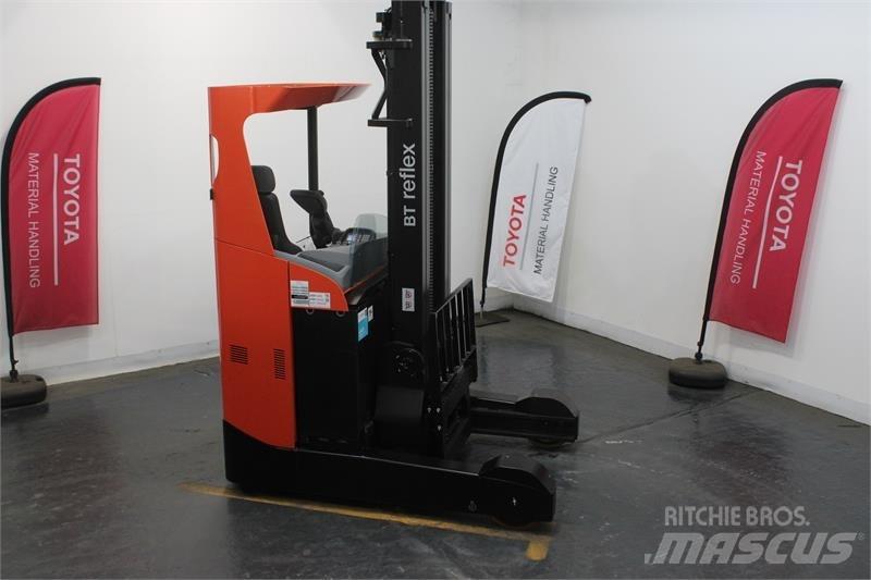 BT RRE200 Reach truck - depo içi istif araçları