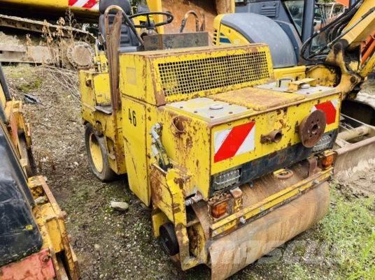 Bomag BW100AC Kombine silindirler