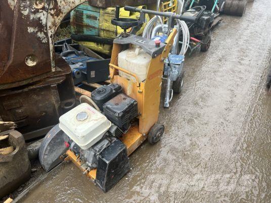  Scie à sol HUSQVARNA Diger parçalar