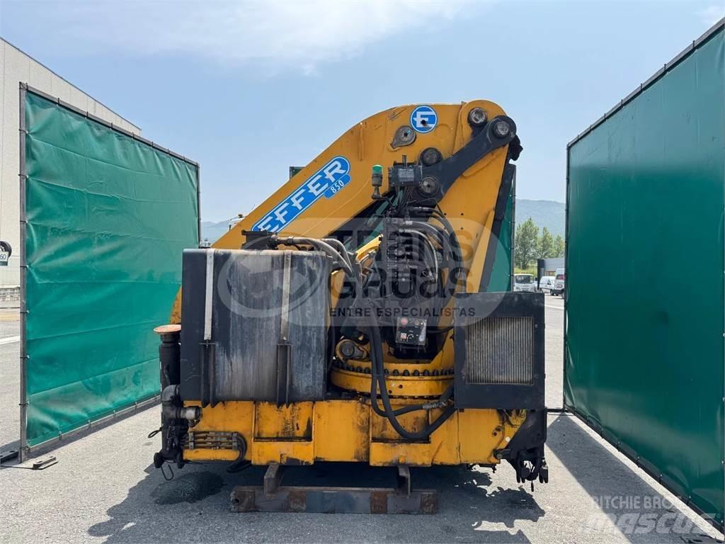 Effer 850 8S Yükleme vinçleri