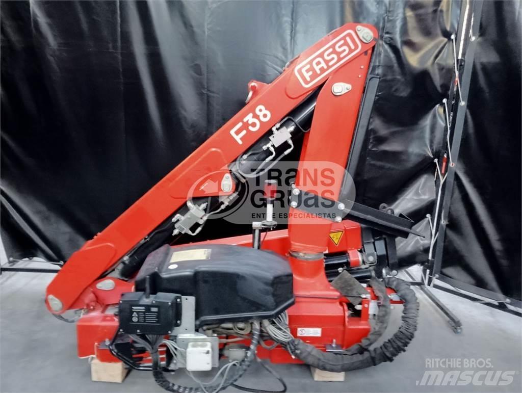 Fassi F38AF Yükleme vinçleri