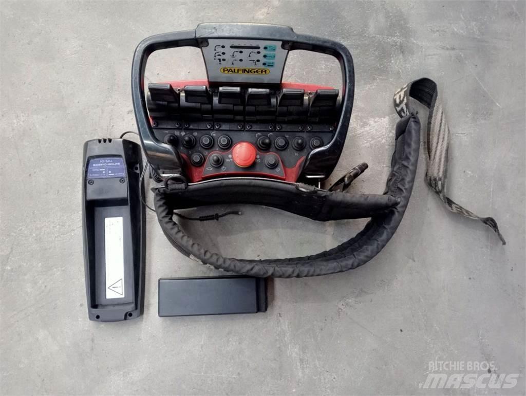Palfinger PK 23002 Yükleme vinçleri