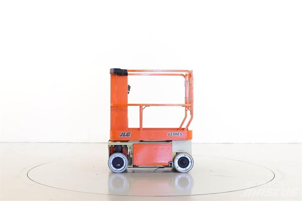 JLG 1230ES Personel Platformları ve Cephe Asansörleri