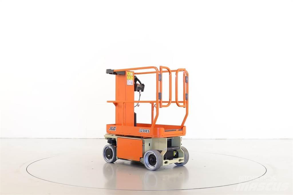 JLG 1230ES Personel Platformları ve Cephe Asansörleri