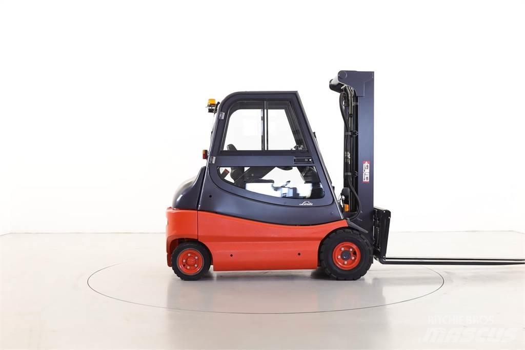 Linde E30-02/336 Elektrikli forkliftler