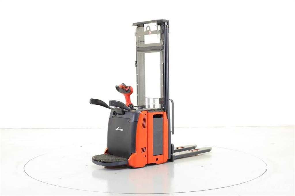 Linde L12AP Akülü depo ekipmanları