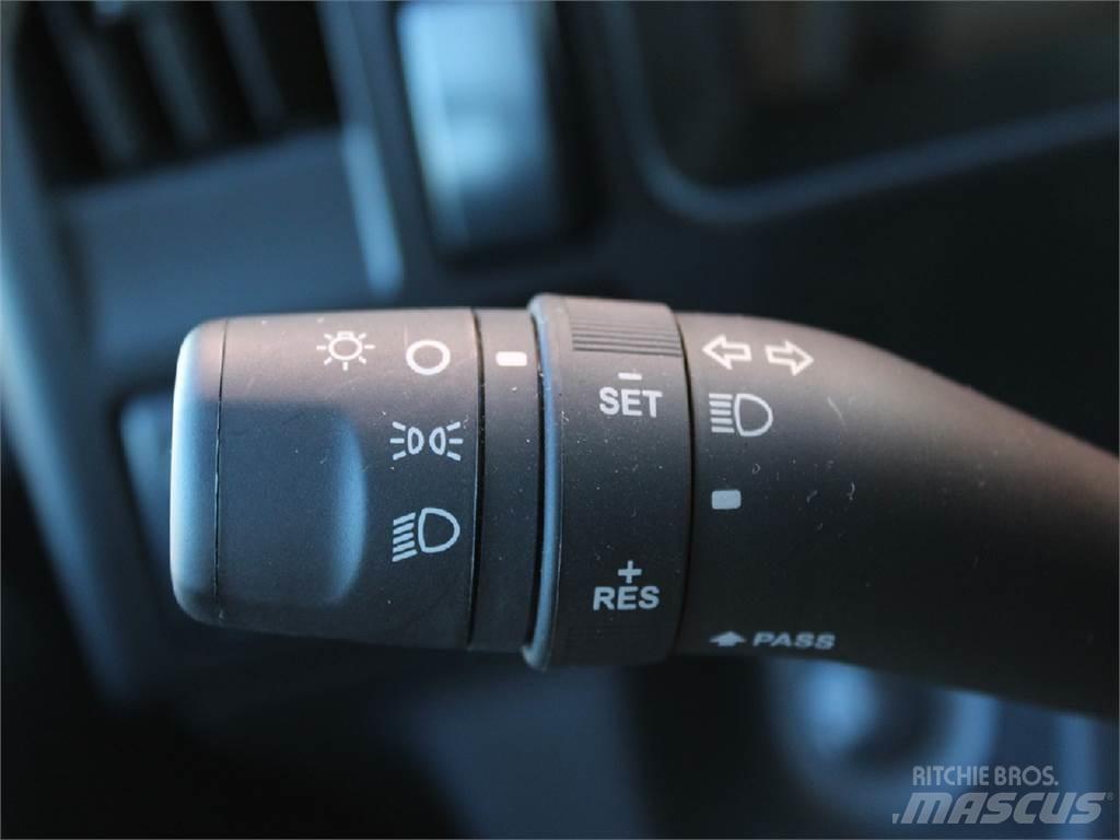 Isuzu NPR-HD Kapali kasa kamyonlar