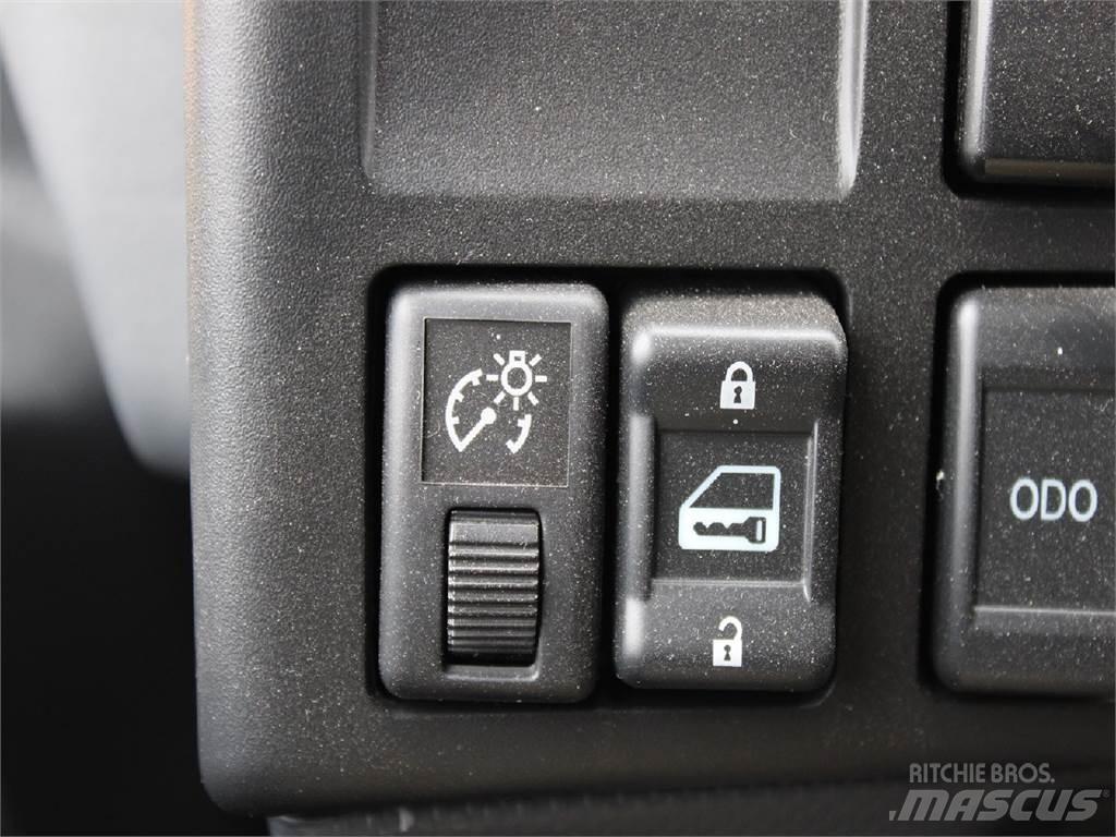 Isuzu NRR Çekiciler
