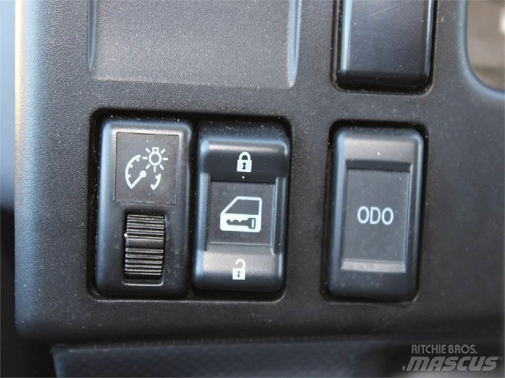 Isuzu NRR Çekiciler