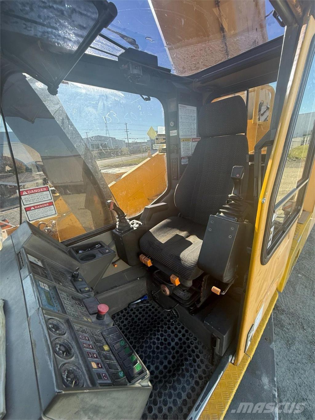 Grove GMK 5200 Yol-Arazi Tipi Vinçler (AT)