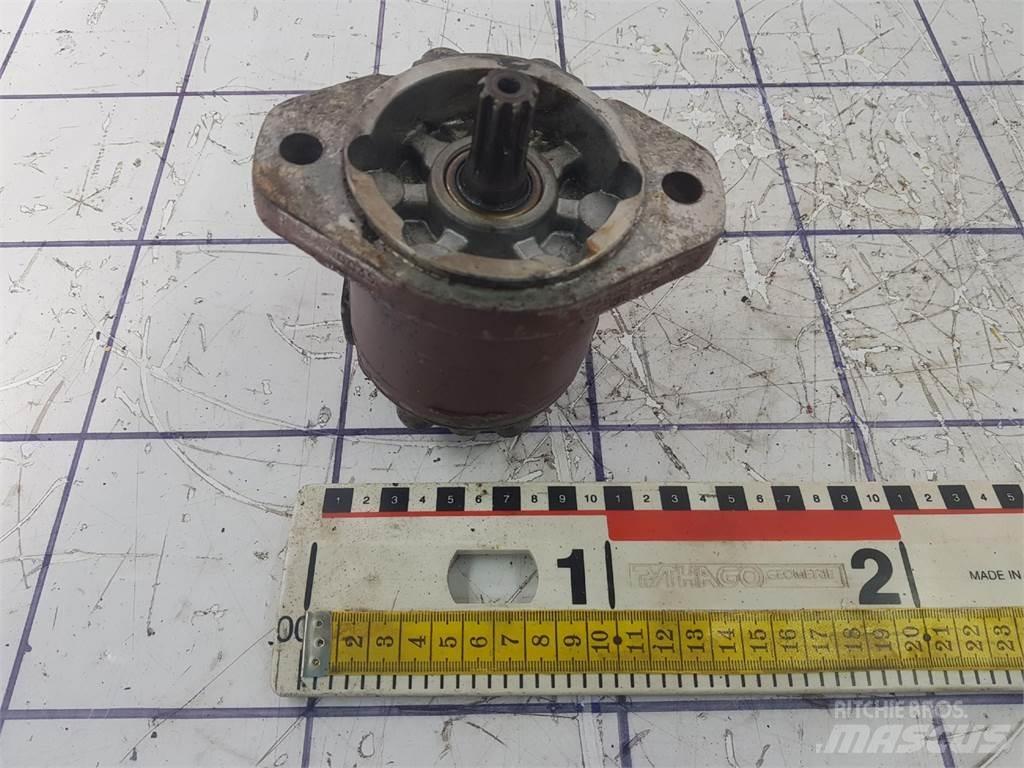 Grove steering pump Vinç parçalari