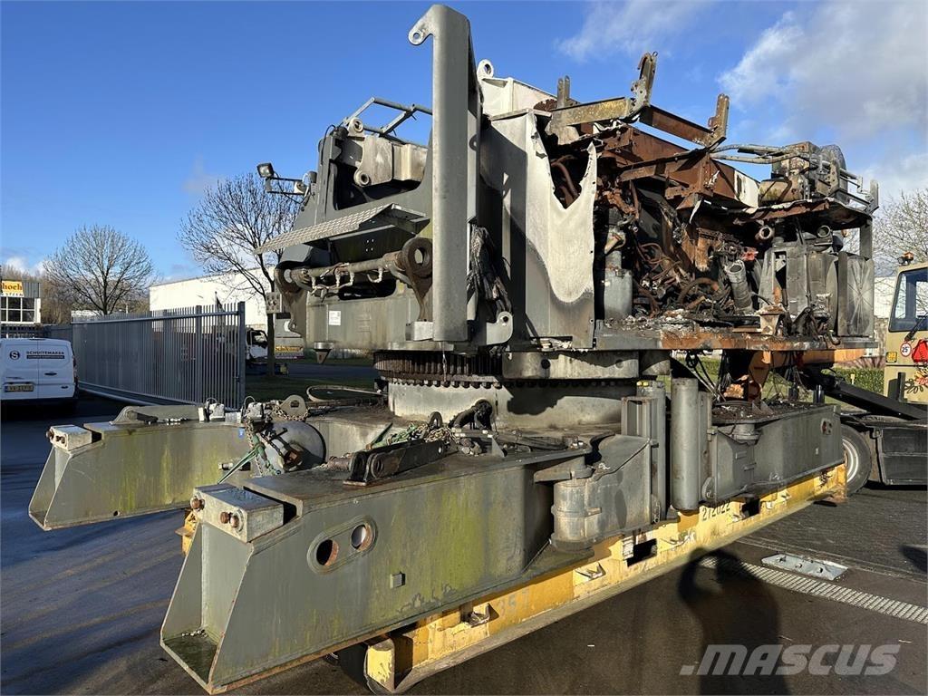 Liebherr LR 1160 Yol-Arazi Tipi Vinçler (AT)