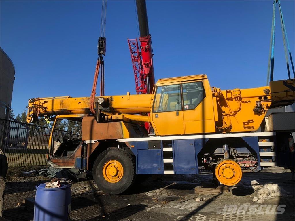Liebherr LTM 1030-2 Yol-Arazi Tipi Vinçler (AT)
