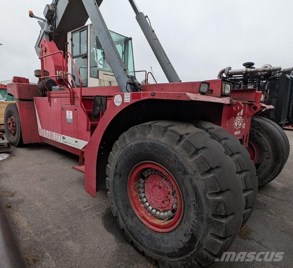 CVS Ferrari F377.5 PB Konteyner istifleyiciler - reach stacker